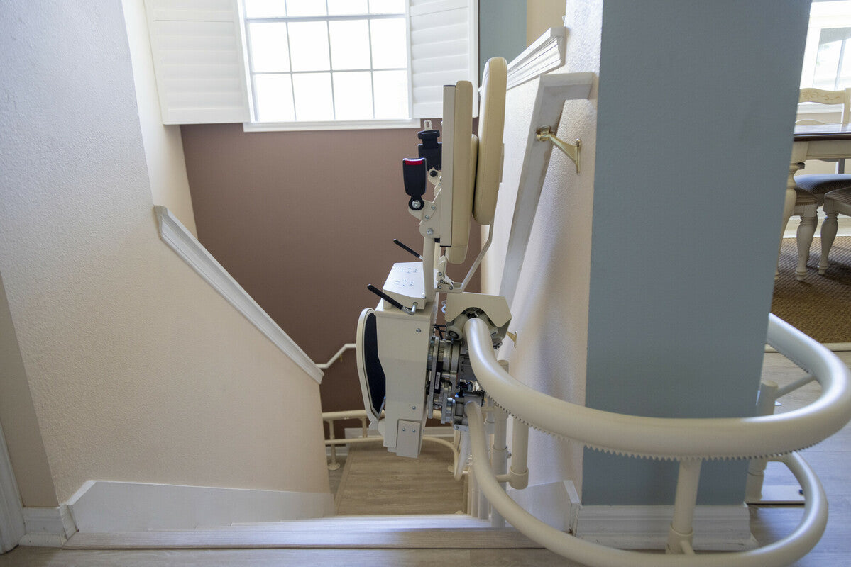 Harmar Helix Curved Stairlift