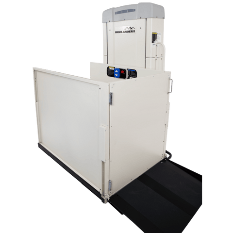 Harmar Highlander II with gate, three-quarter view