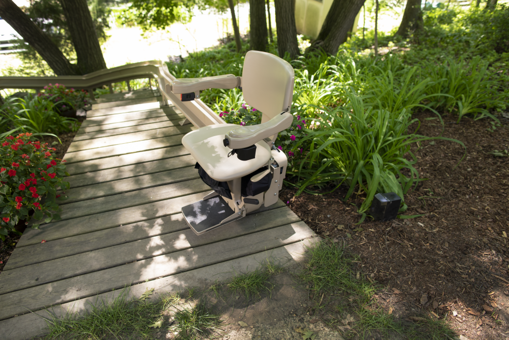 Bruno Elite Curve Outdoor Stairlift CRE-2110E