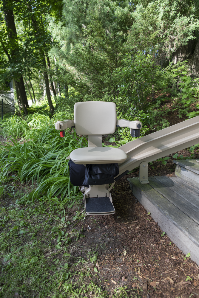 Bruno Elite Curve Outdoor Stairlift CRE-2110E