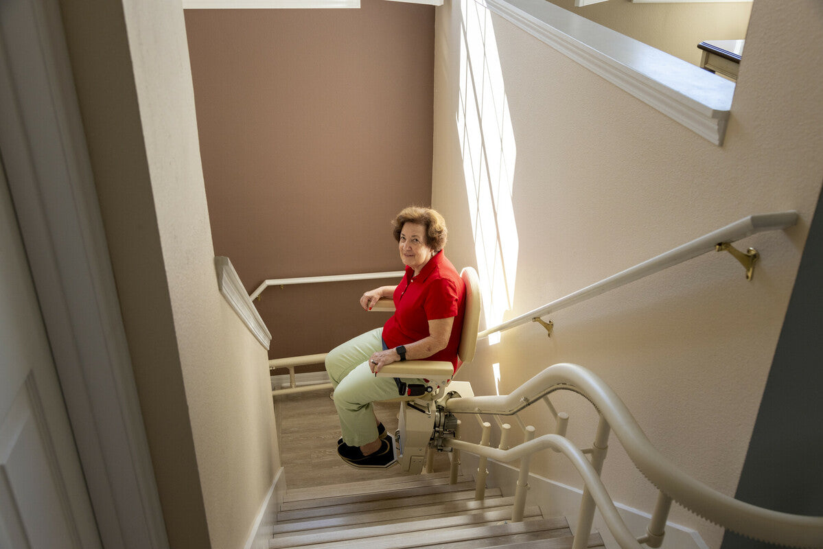 Harmar Helix Curved Stairlift