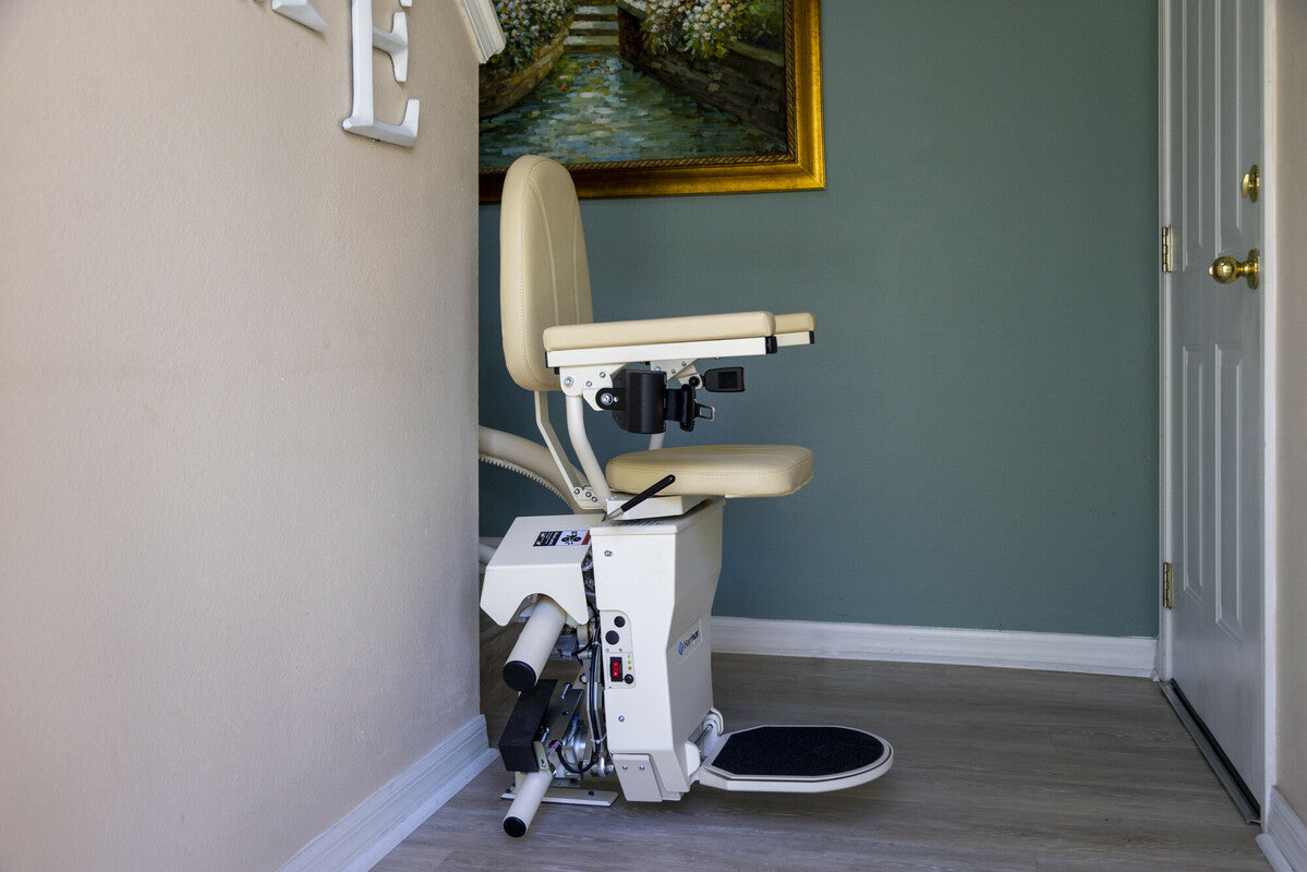 Harmar Helix Curved Stairlift
