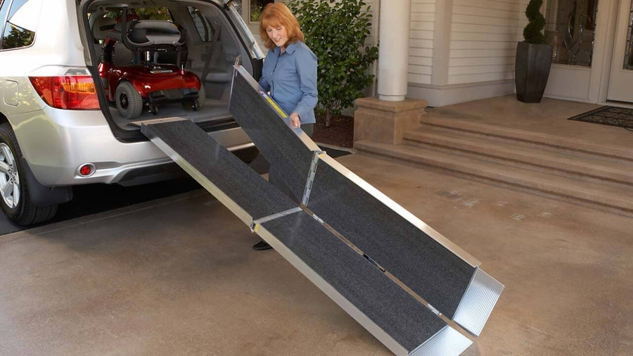 EZ-ACCESS SUITCASE TRIFOLD AS Ramp